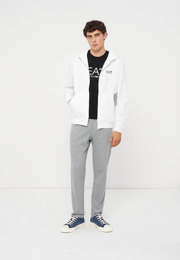 EA7 Emporio Armani