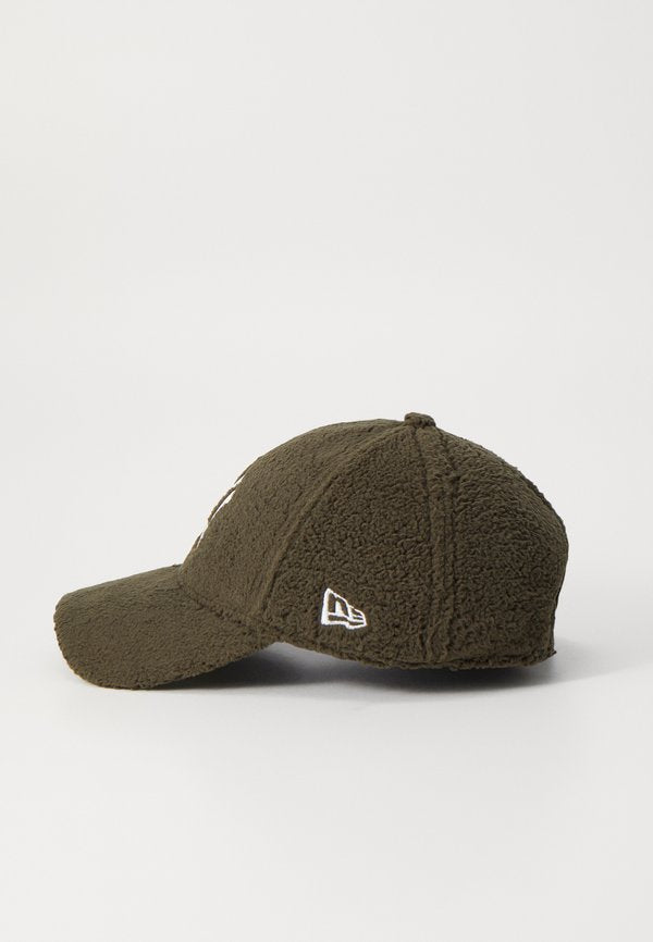 New Era TEDDY 9FORTY® UNISEX