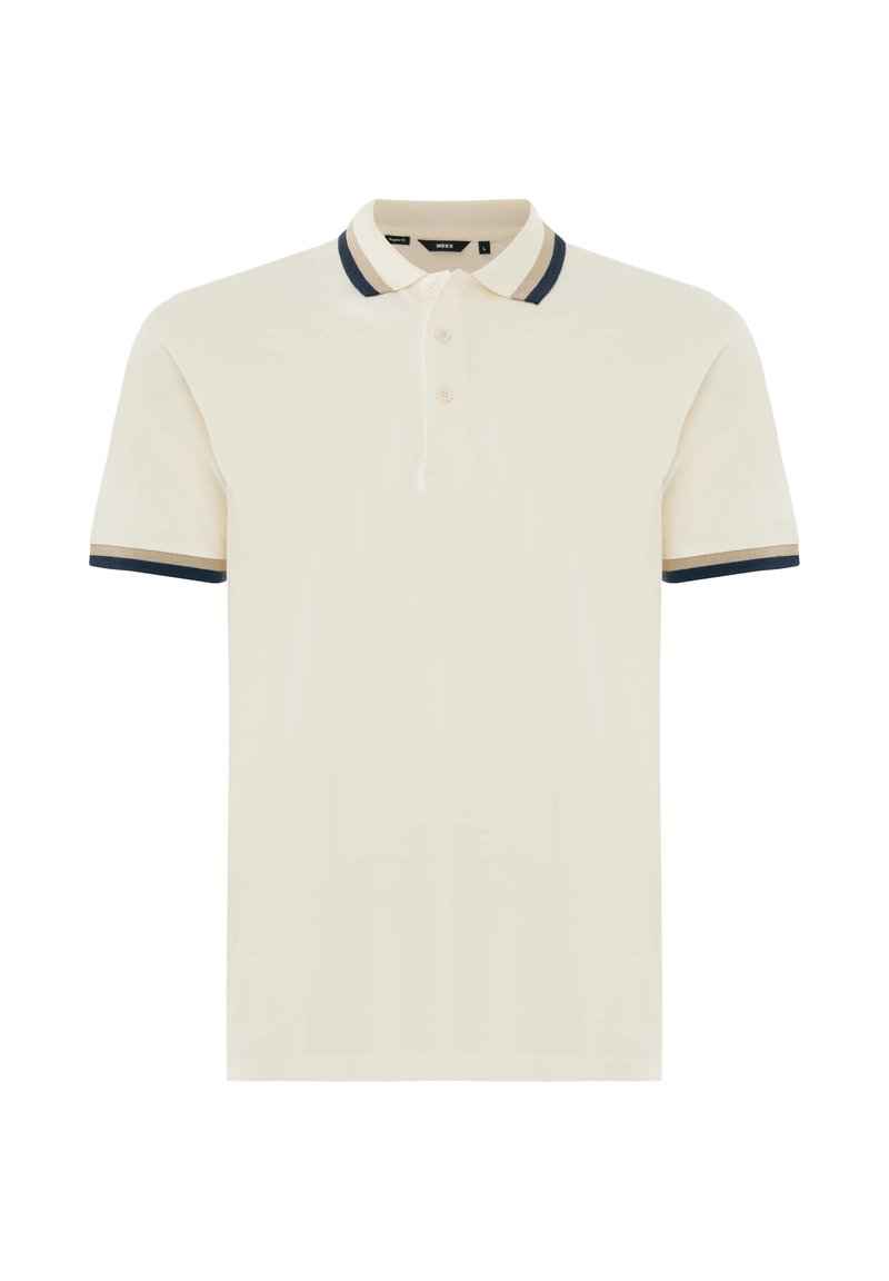 Beiges Polohemd mit kurzen Ärmeln, navyblauen und hellbraunen Streifen am Kragen und an den Ärmelbündchen, Drei-Knopf-Leiste, Größenetikett innen am Kragen.