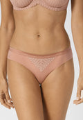 Triumph AURA SPOTLIGHT BRAZILIAN