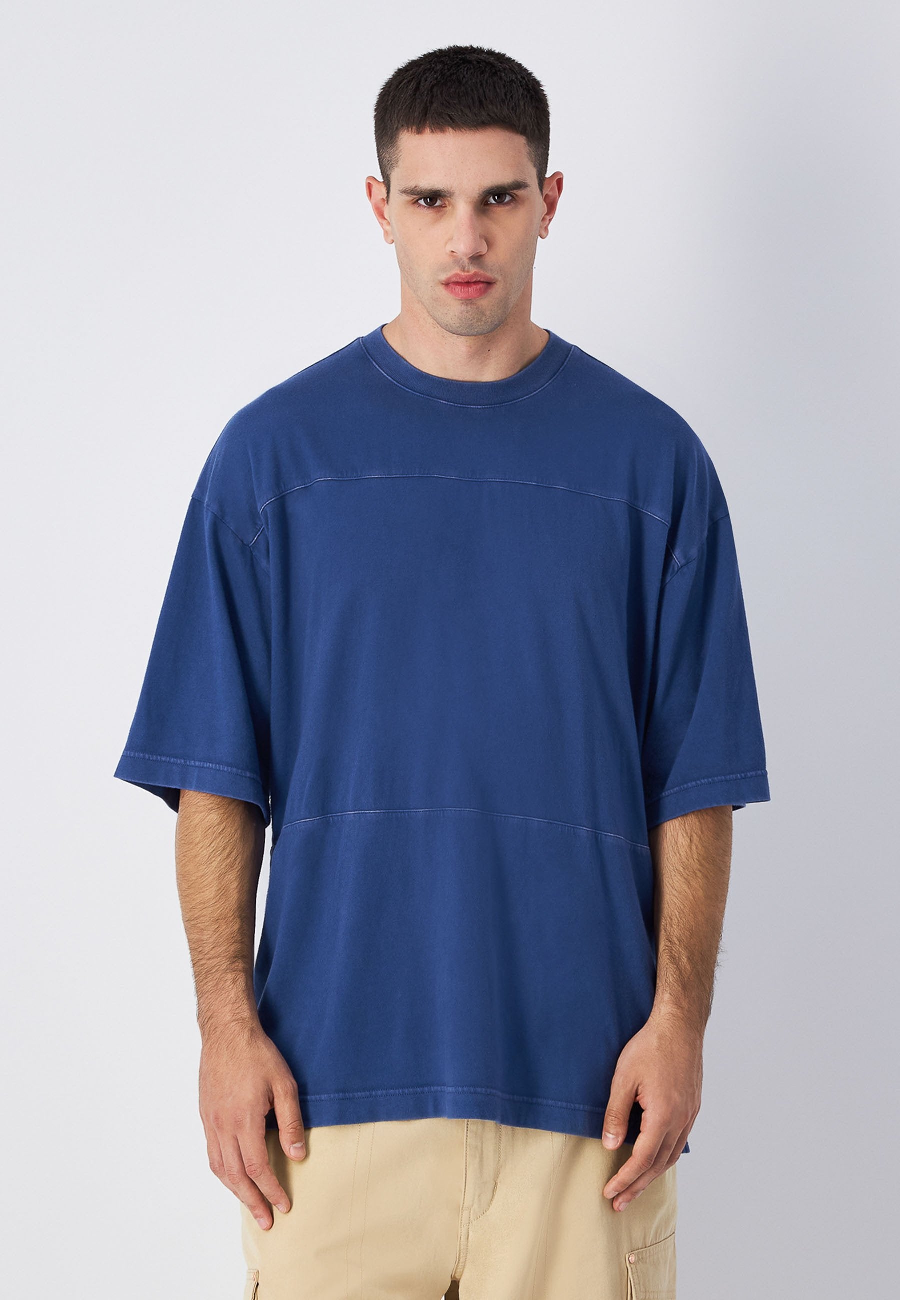 Champion  TEE