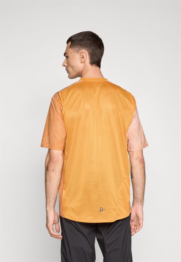 Craft RELAXED FIT