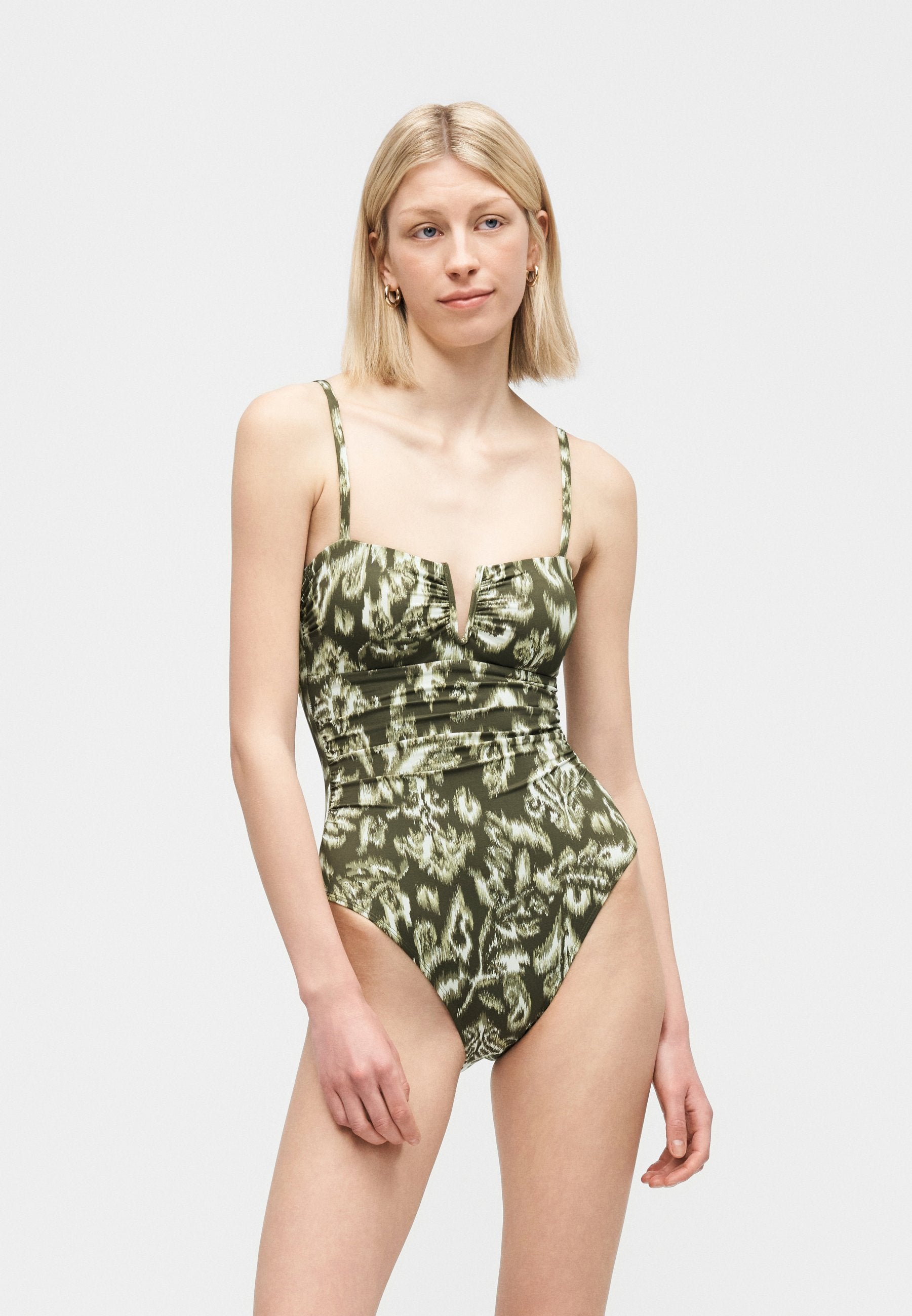 Lauren Ralph Lauren V WIRE