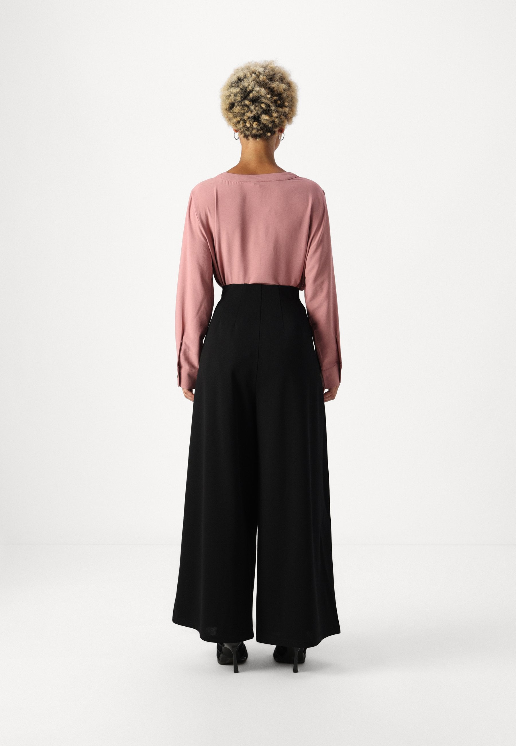 Vero Moda Petite VMLIVA SUPER WIDE PANTS