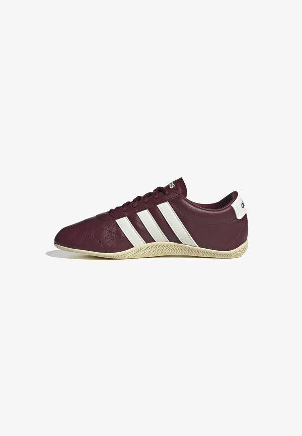 adidas Sportswear GRAND COURT - Trainers - shared owhite shared