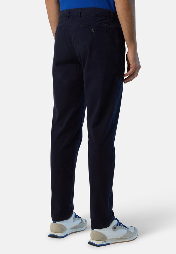 North Sails DEFENDER
