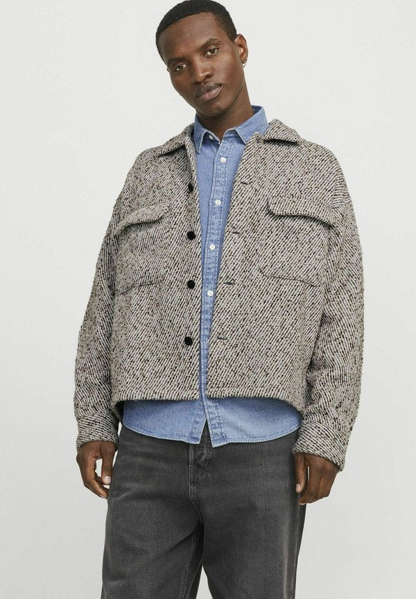Jack & Jones Over Wide Fit - Light jacket - chocolate torte