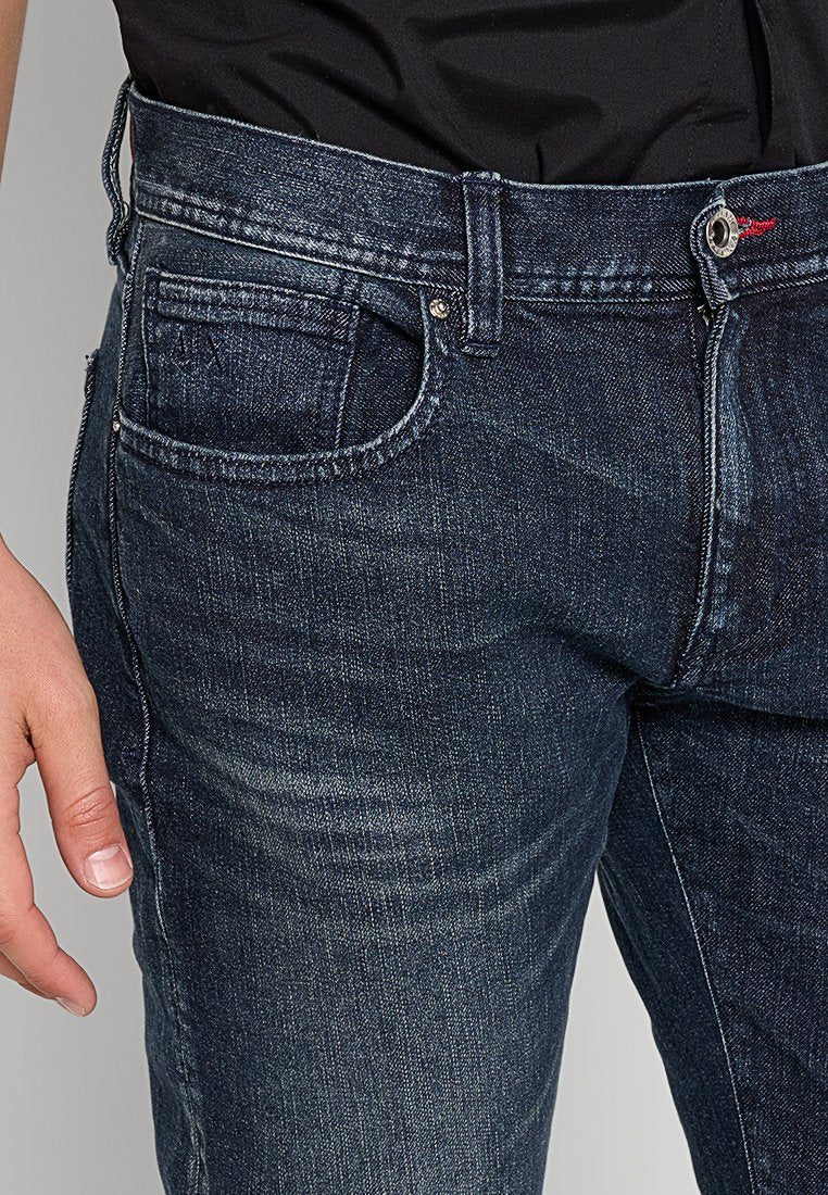 Armani Exchange Jeans Slim Fit Media 5