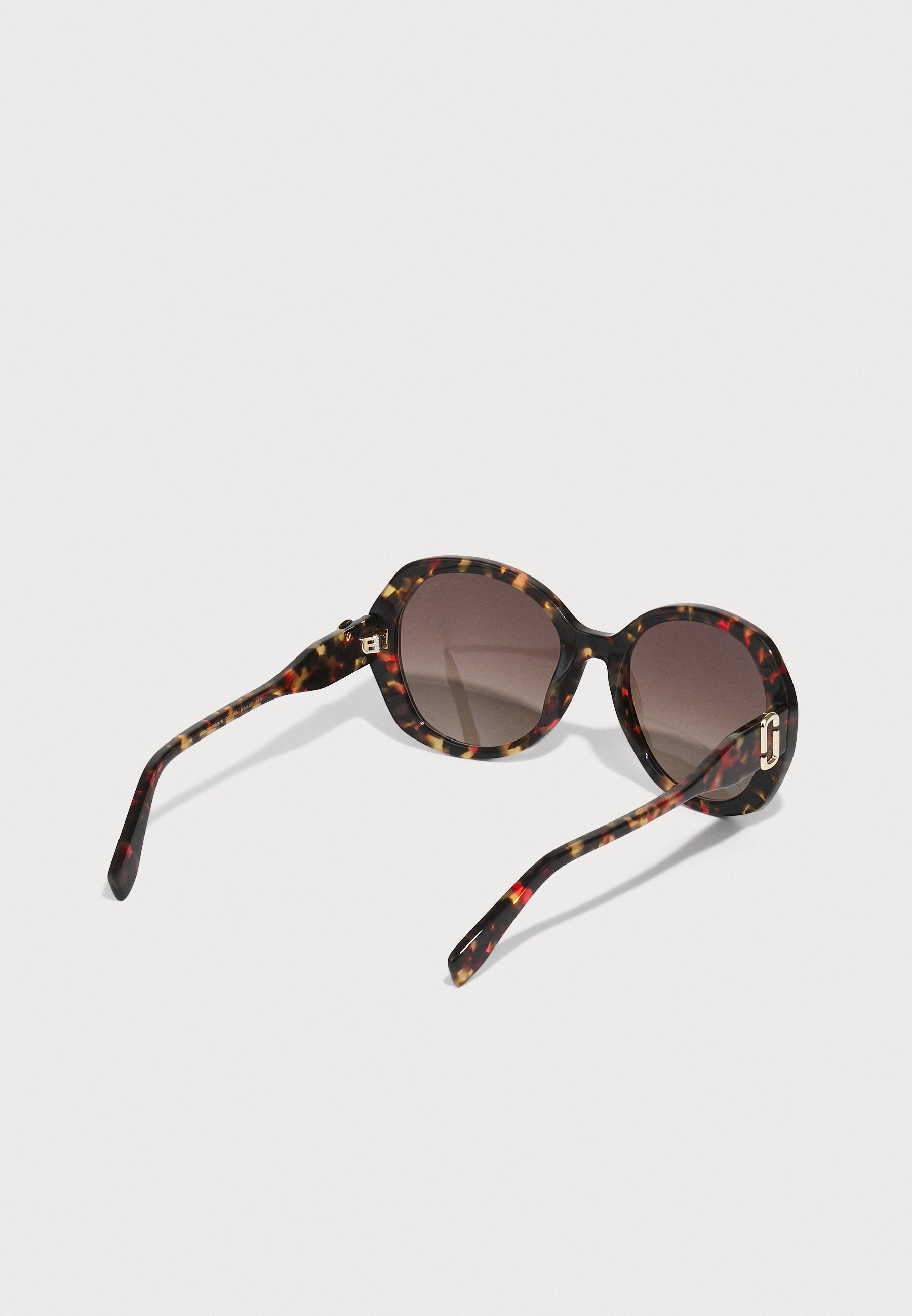 MARC JACOBS MARC