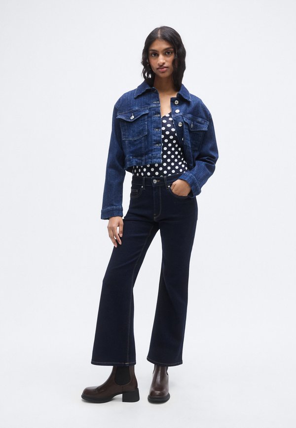 ONLY Petite ONLLIVE LOVE V NECK