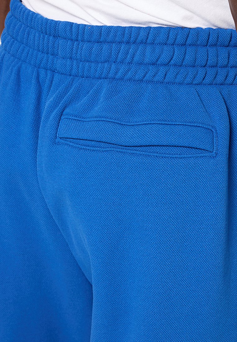 Under Armour RIVAL