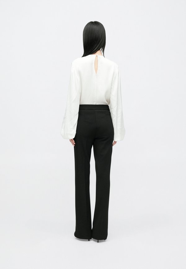 MARCIANO BY GUESS STRAIGHT
