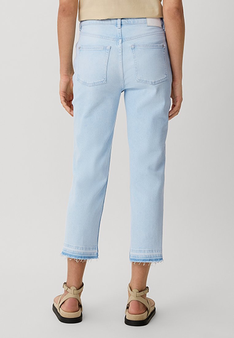 comma Jeans Straight Leg Media 2