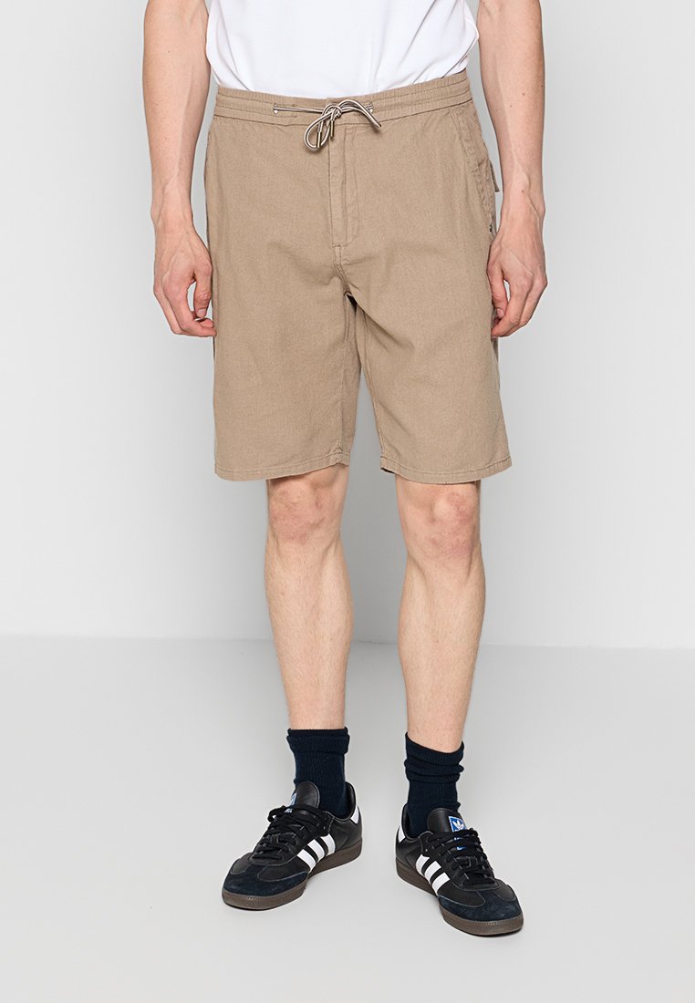 NO EXCESS Shorts Media 1