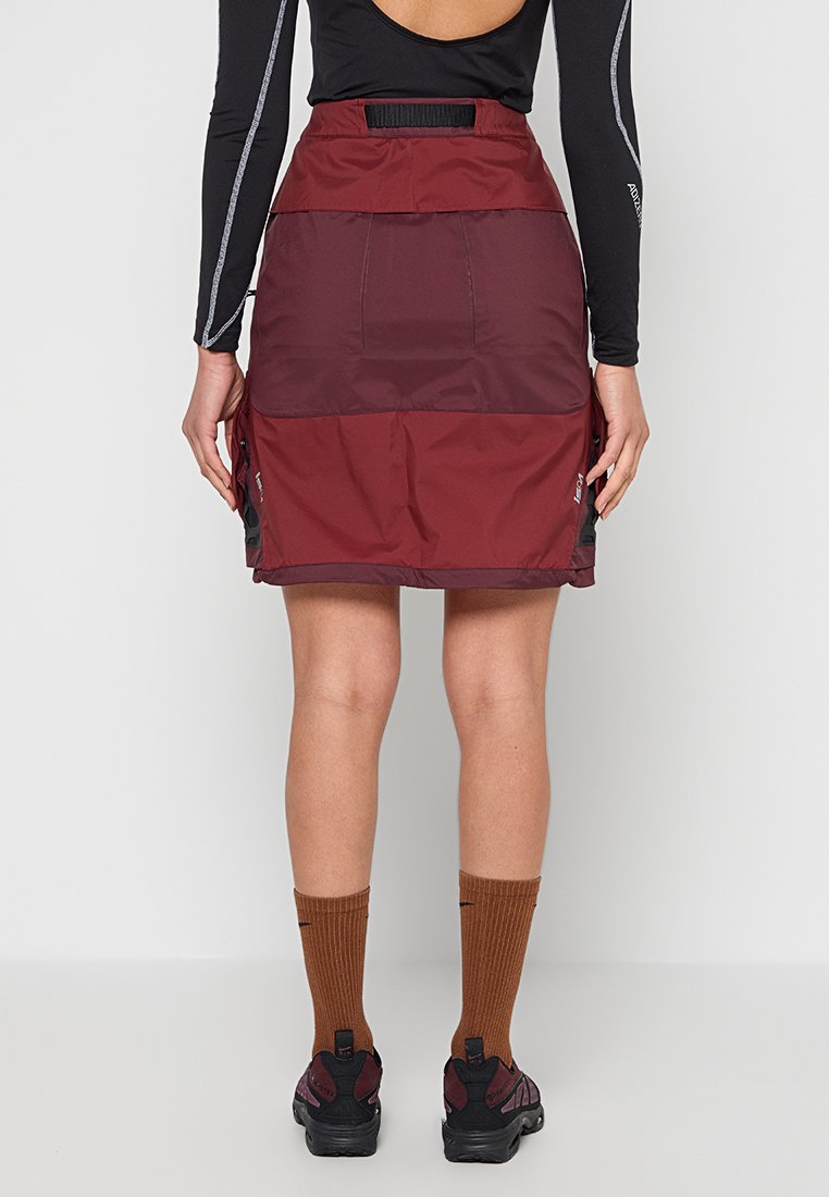 Nike Sportswear ISPA MLLE