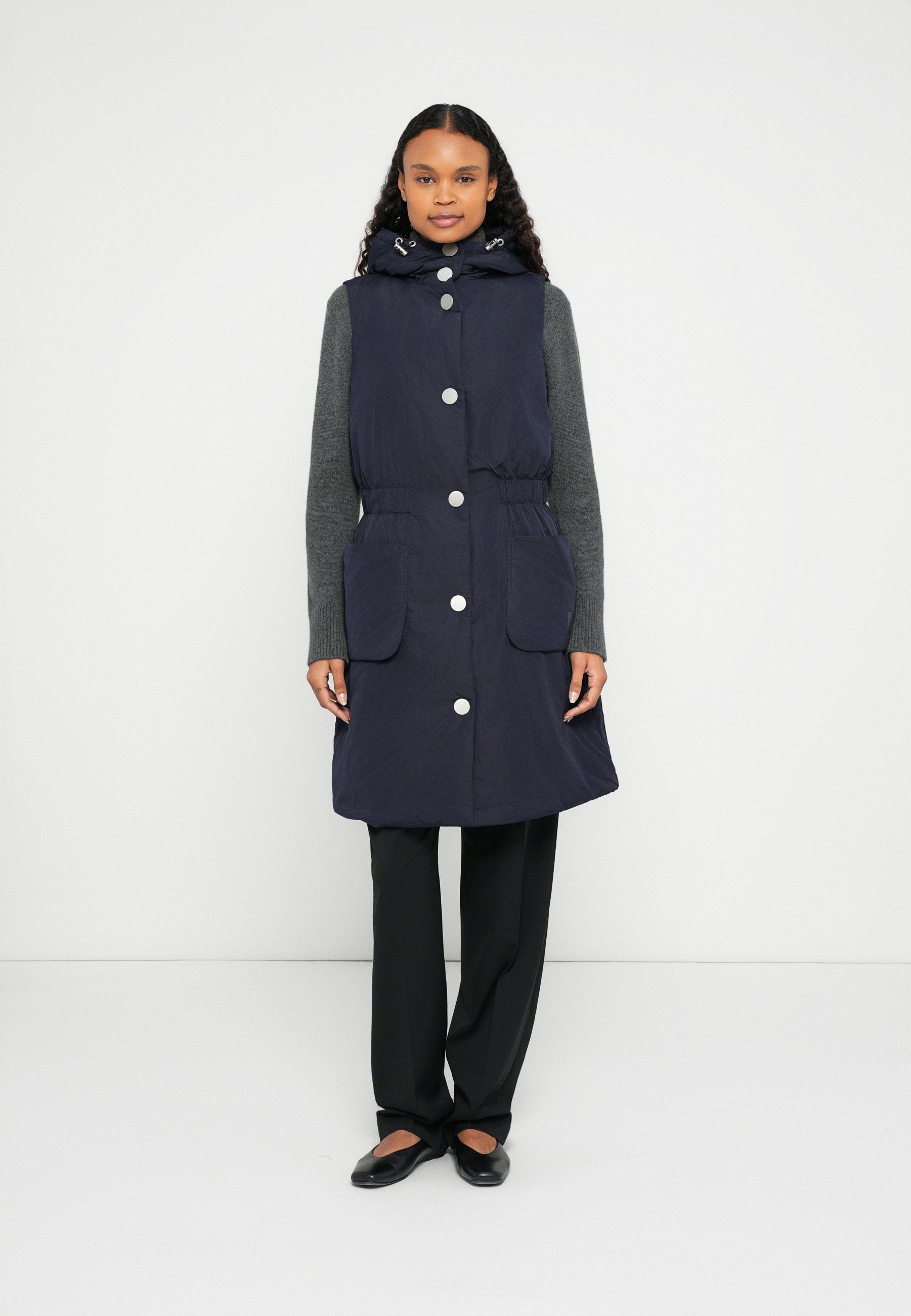 Armani Exchange Weste Media 1