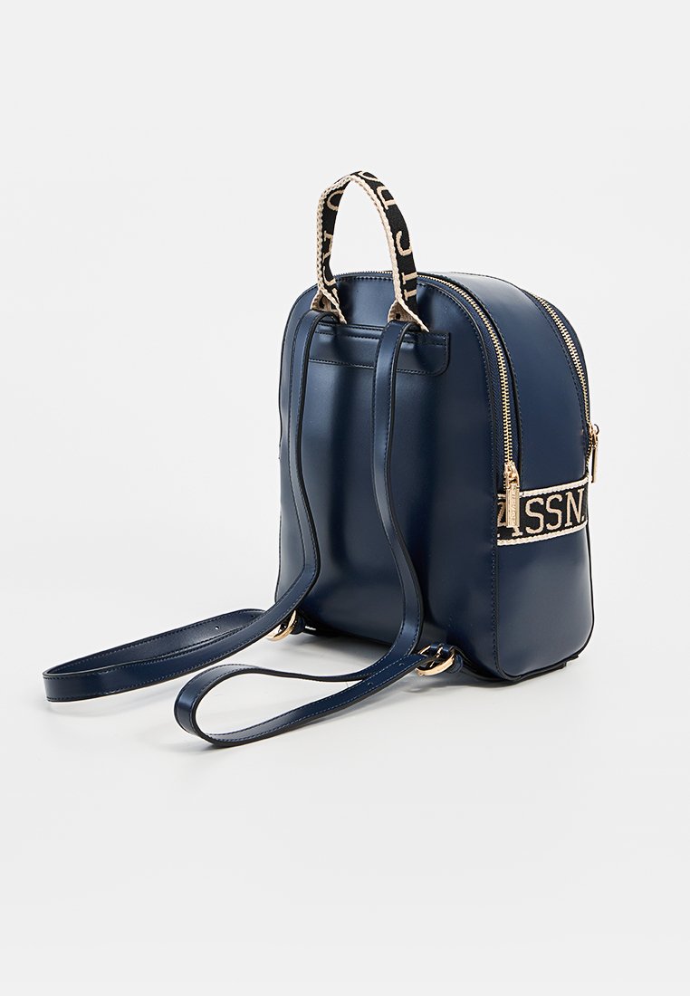 U.S. Polo Assn.