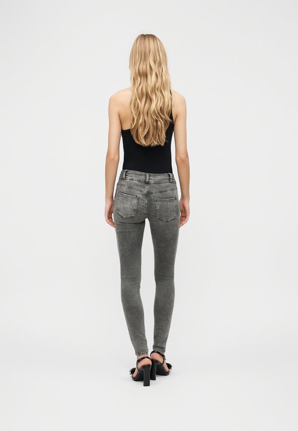 ONLY ONLBLUSH MID WAIST BOX