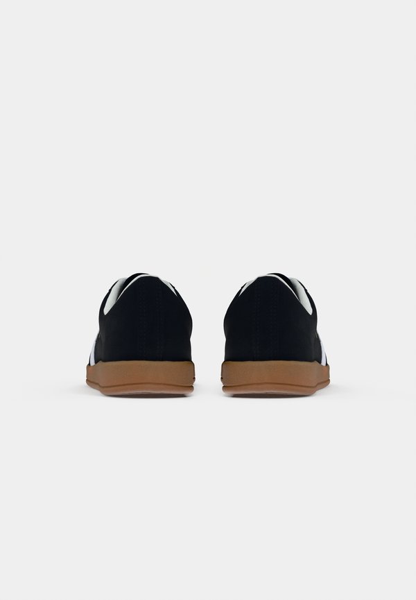 Converse CLASSIC TRAINER UNISEX