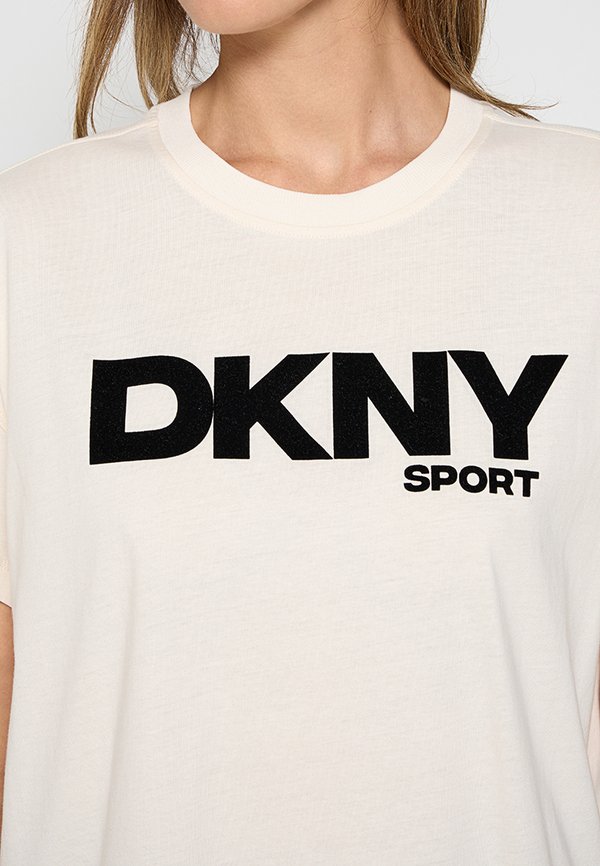 DKNY Sport