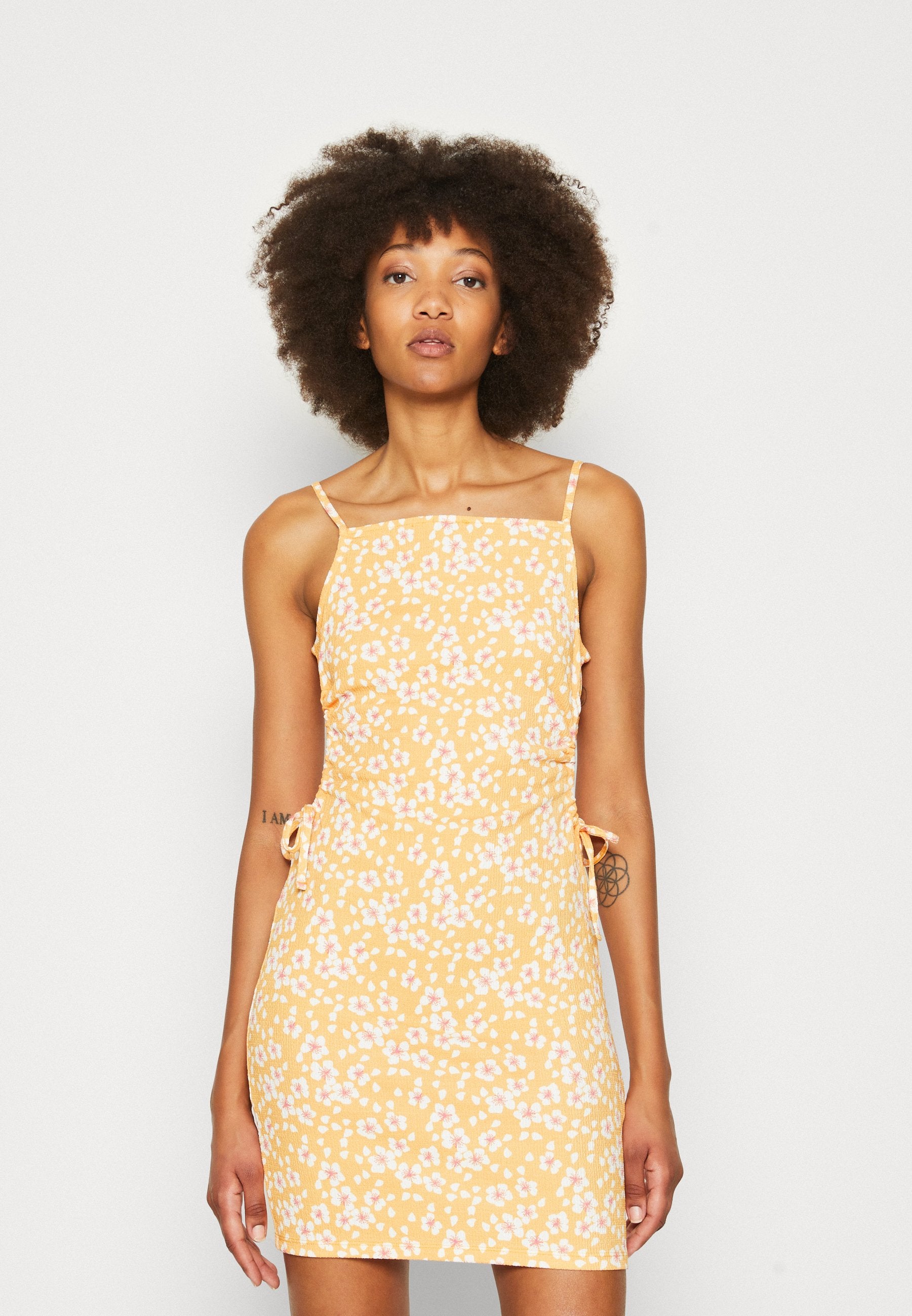 Pieces PCHYLMU DRAWSTRING MINI DRESS