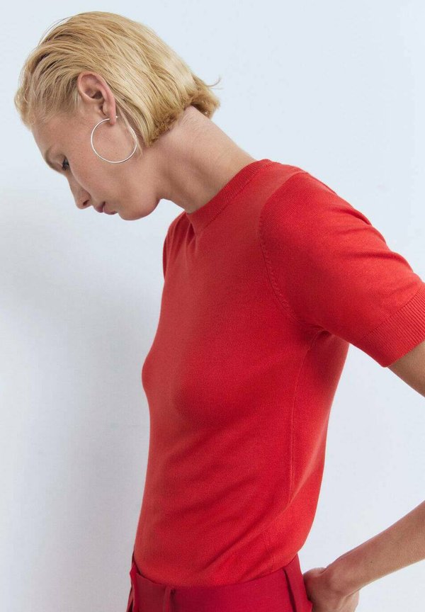 Mango SHORT SLEEVED