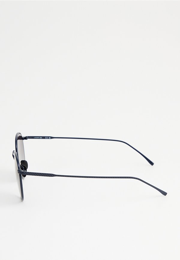 Lacoste L197S
