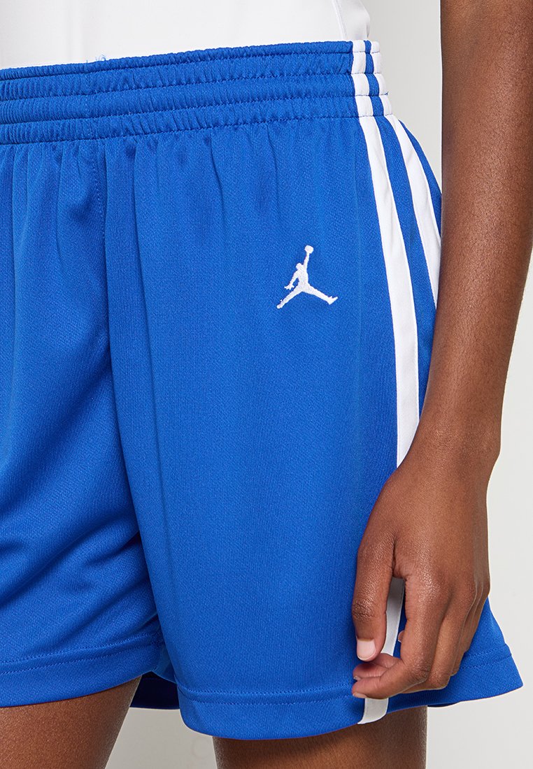 Nike Performance