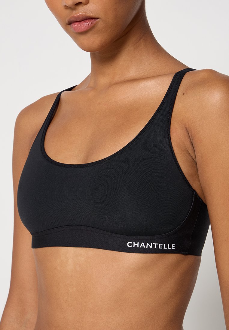 Chantelle Bustier Media 3