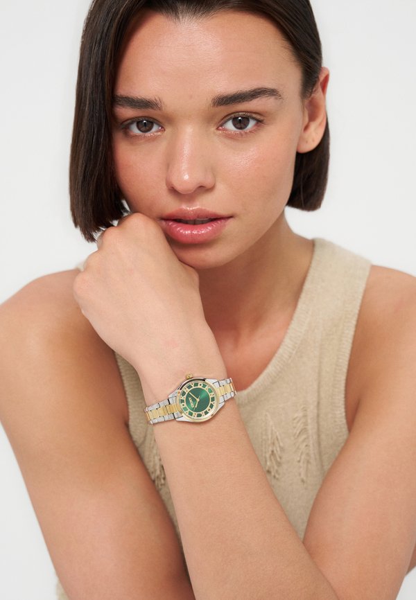 DKNY