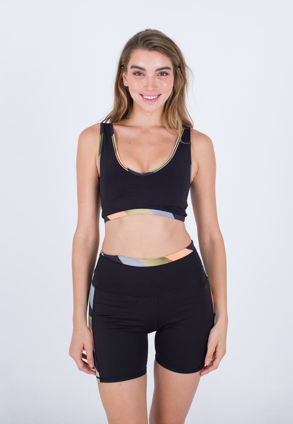 Hurley ACTIVE SLANTED