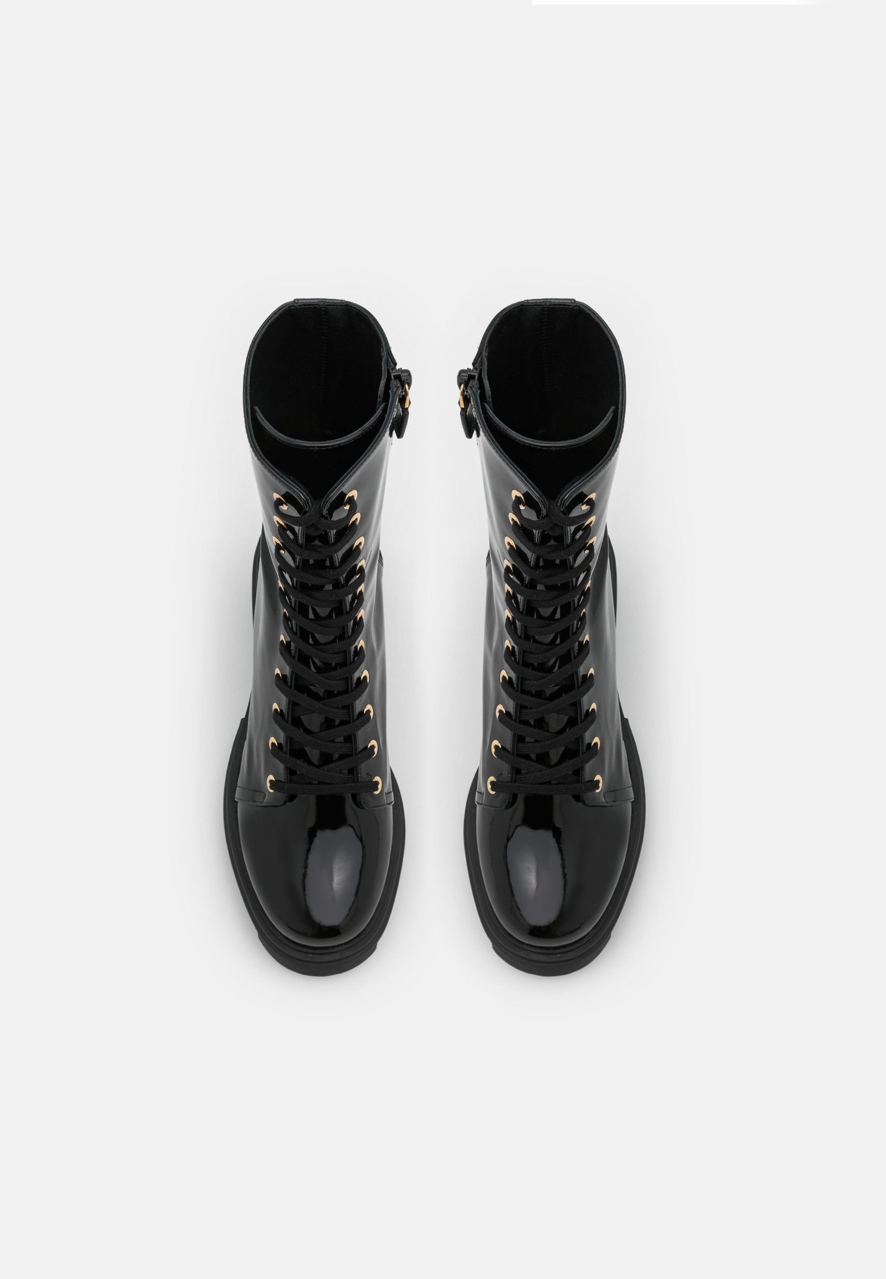 Stuart Weitzman SOHO BOOTIE