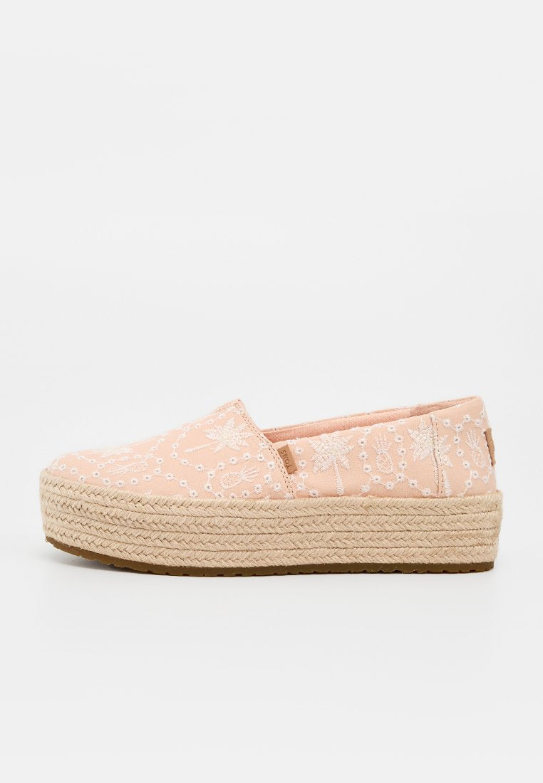 TOMS VALENCIA