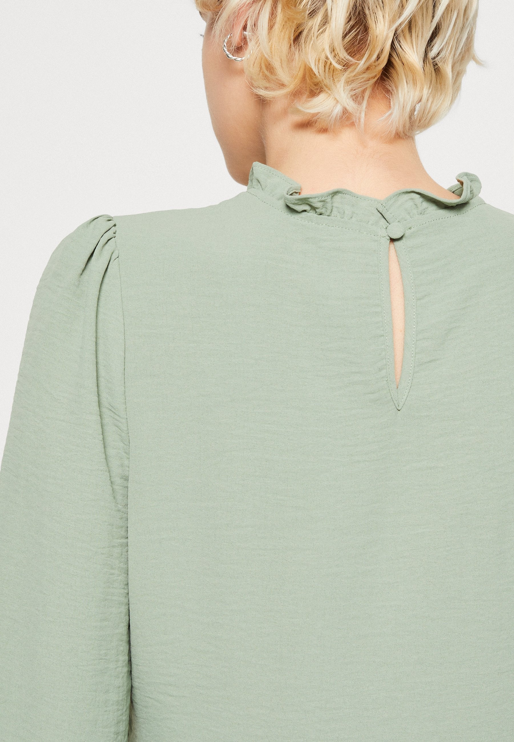 ONLMETTE HIGHNECK DRESS Media 6