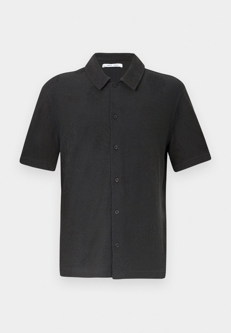 KVIST SHIRT Media 1