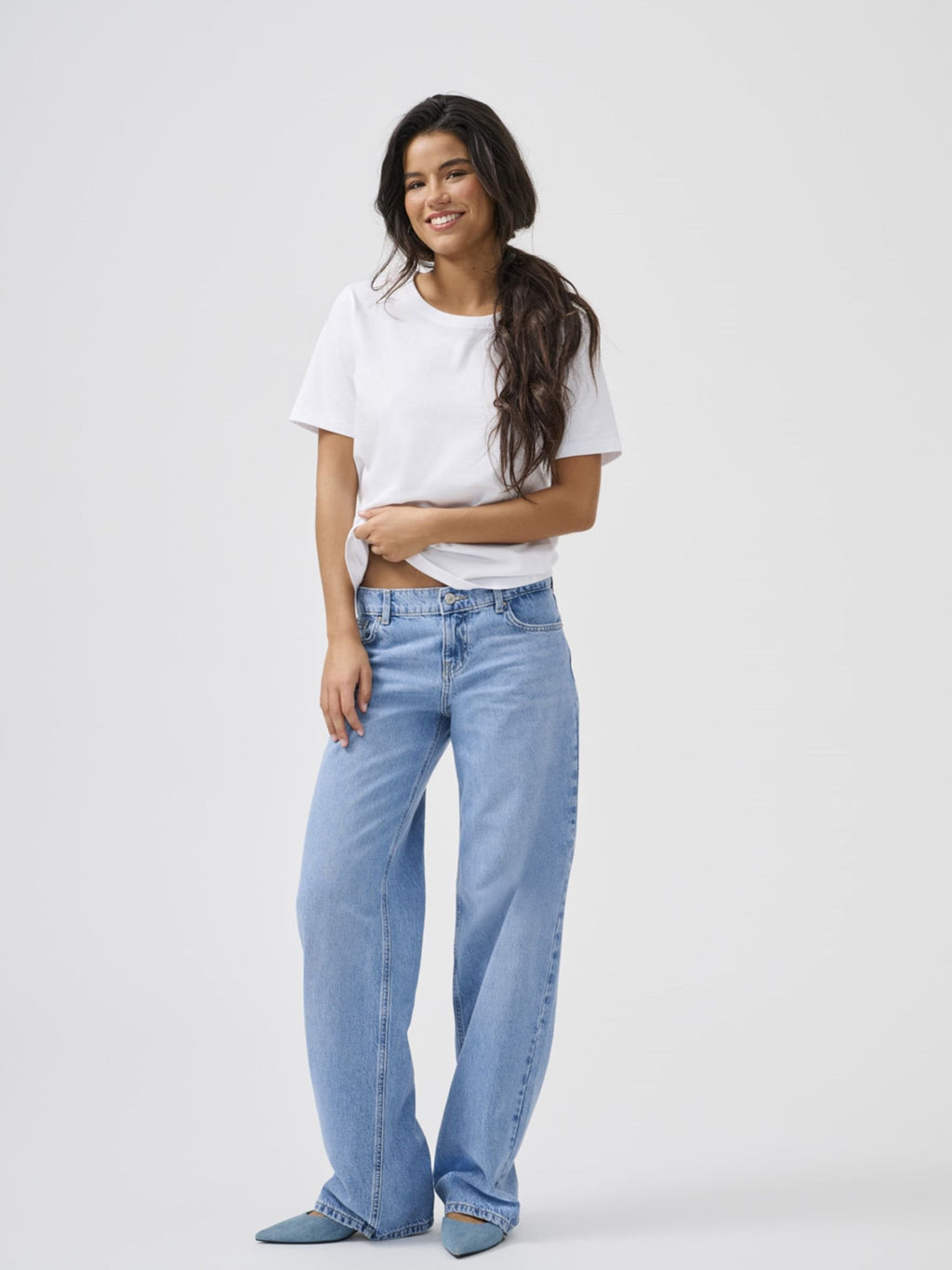 Wide-fit ONLBRENDA Low waist Straight Fit Media 4