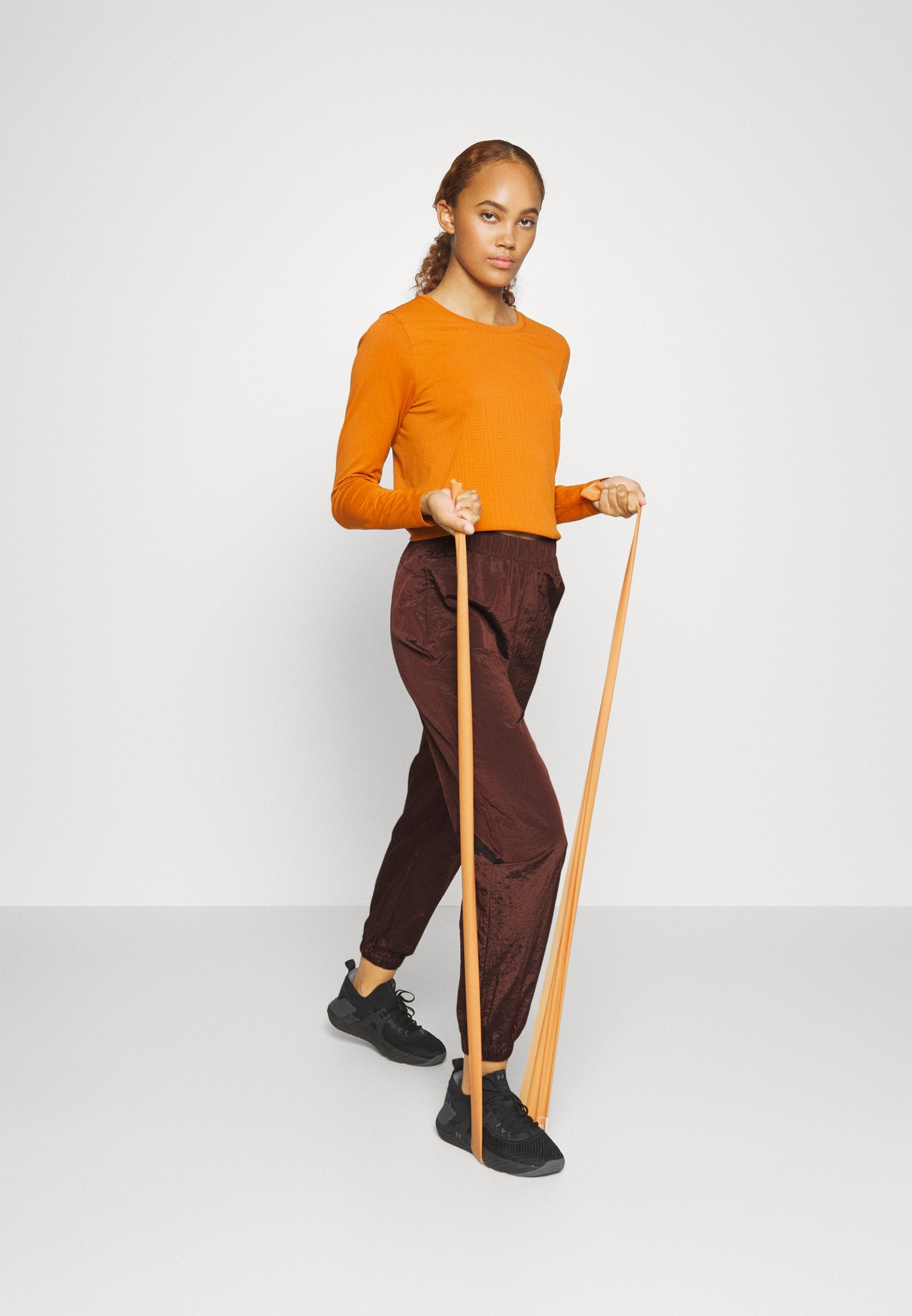 GAP LUSTRE JOGGER