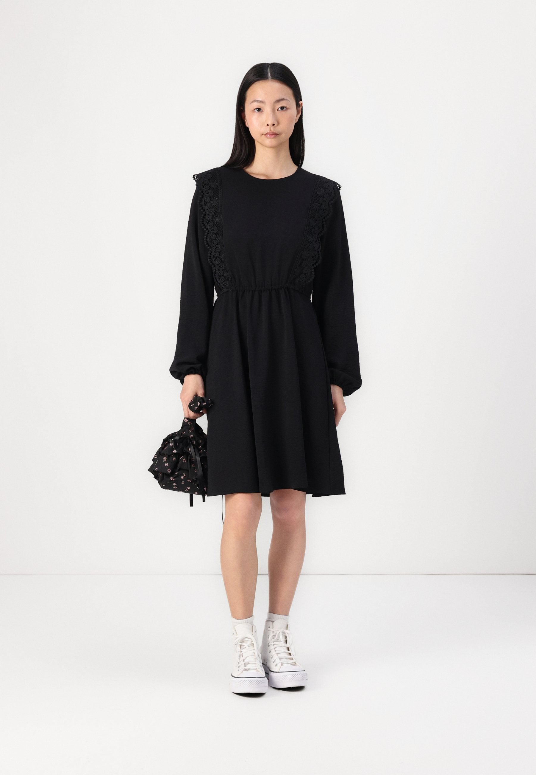 ONLY ONLMETTE TAPE DRESS