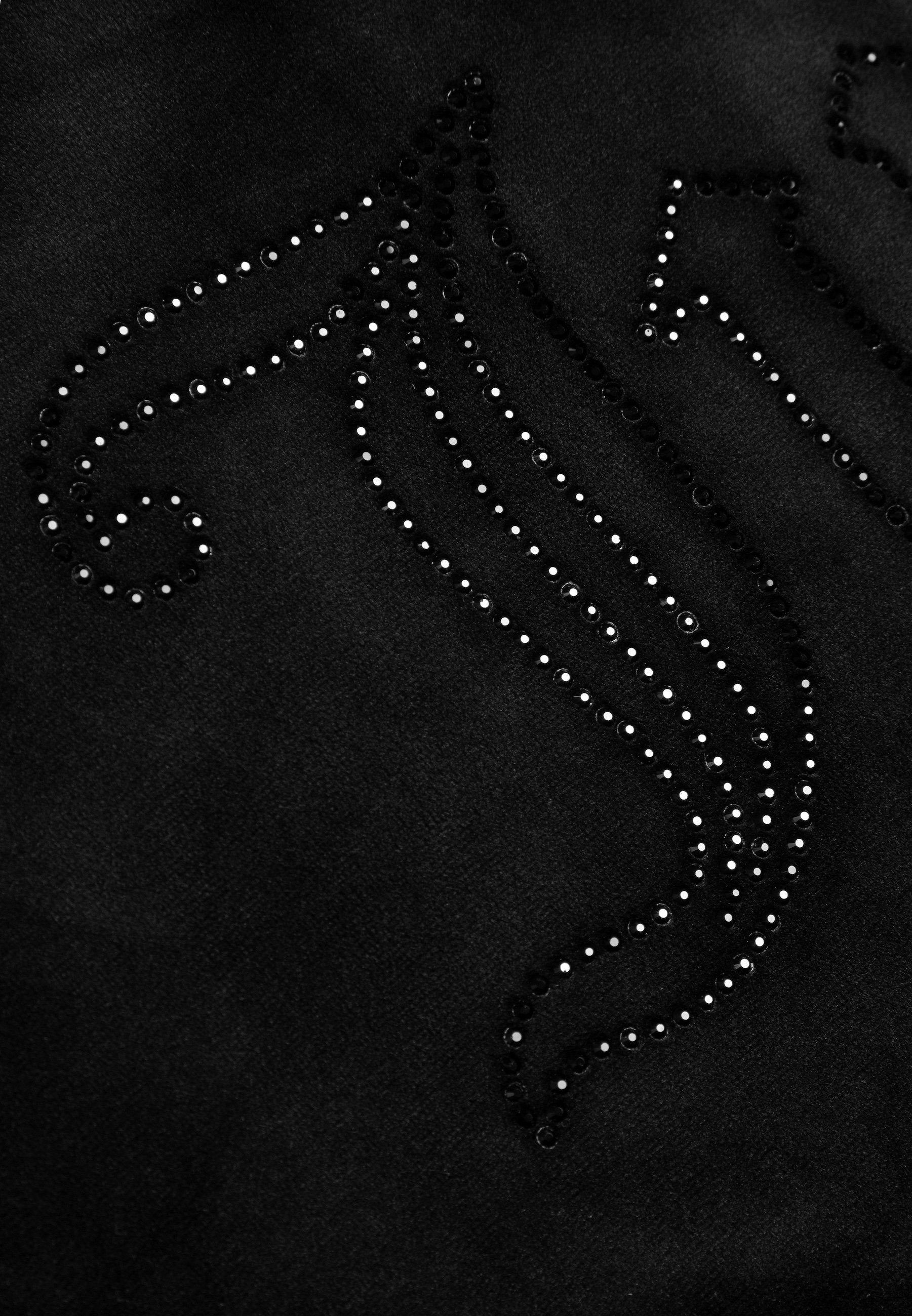 Juicy Couture OUTLINE