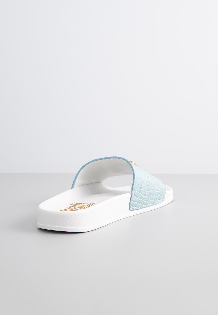 Cavalli Class BEACH