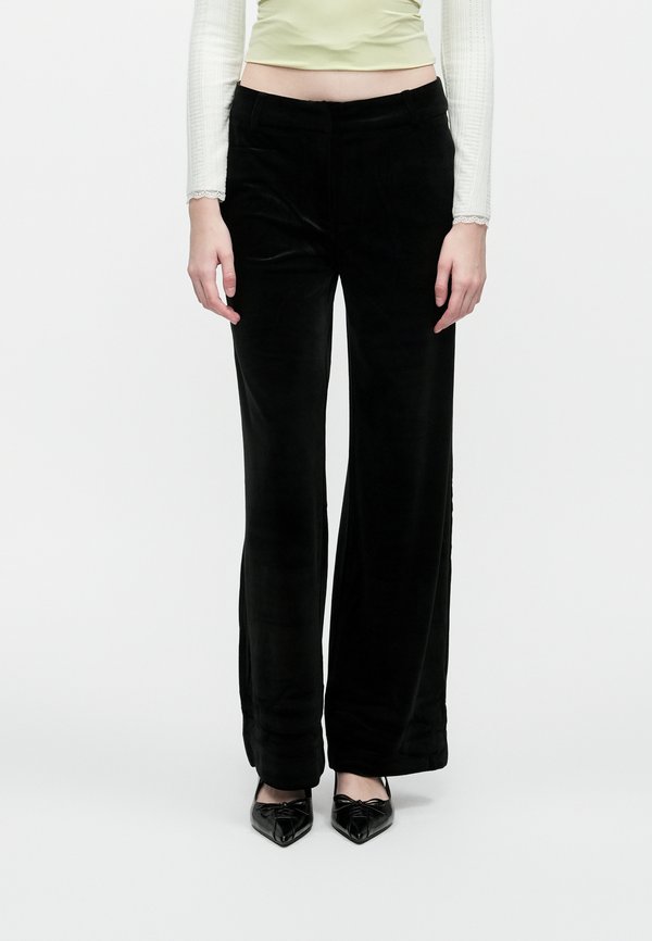 ONLY ONLKAYLE ELSY PANT - Trousers - black