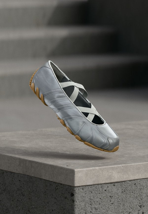 adidas Originals GHOST SPRINT - Ankle strap ballet pumps - silver-coloured metallic
