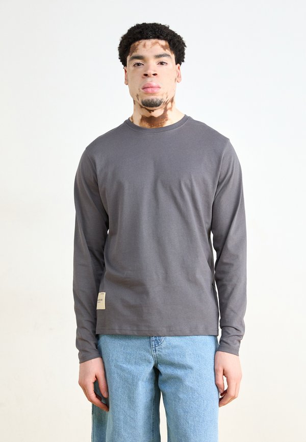 Alpha Industries STUDIO EDITION LONGSLEEVE