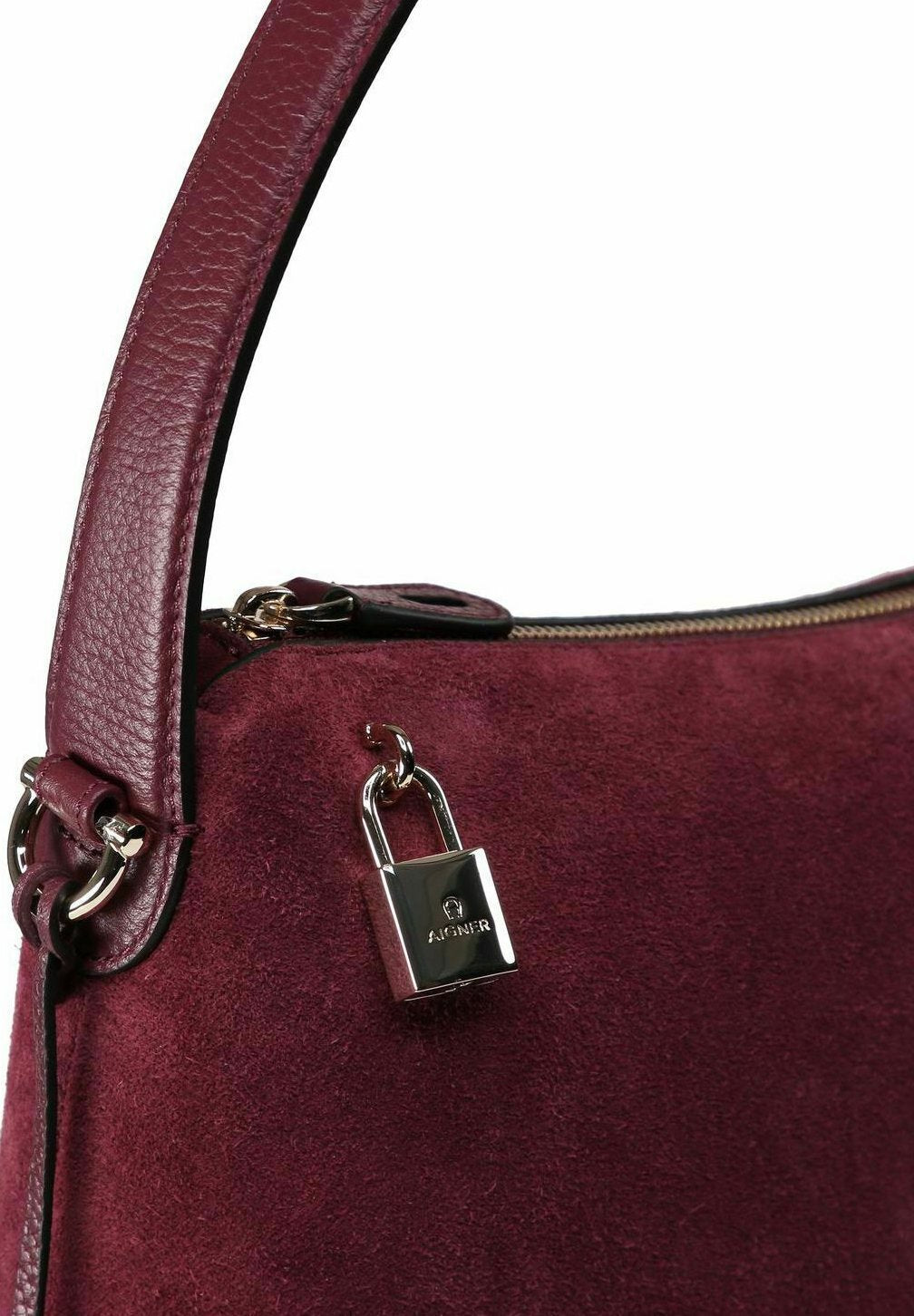 AIGNER DELIA