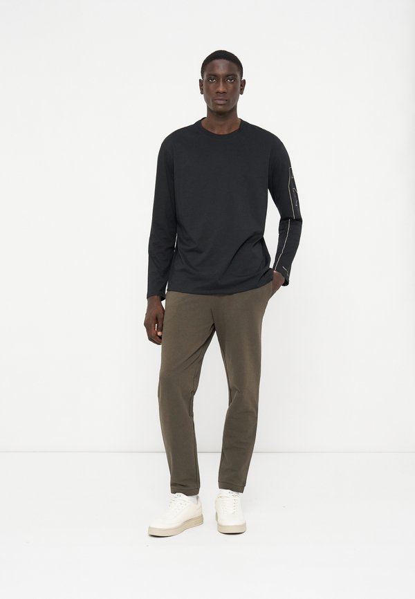 Armani Exchange