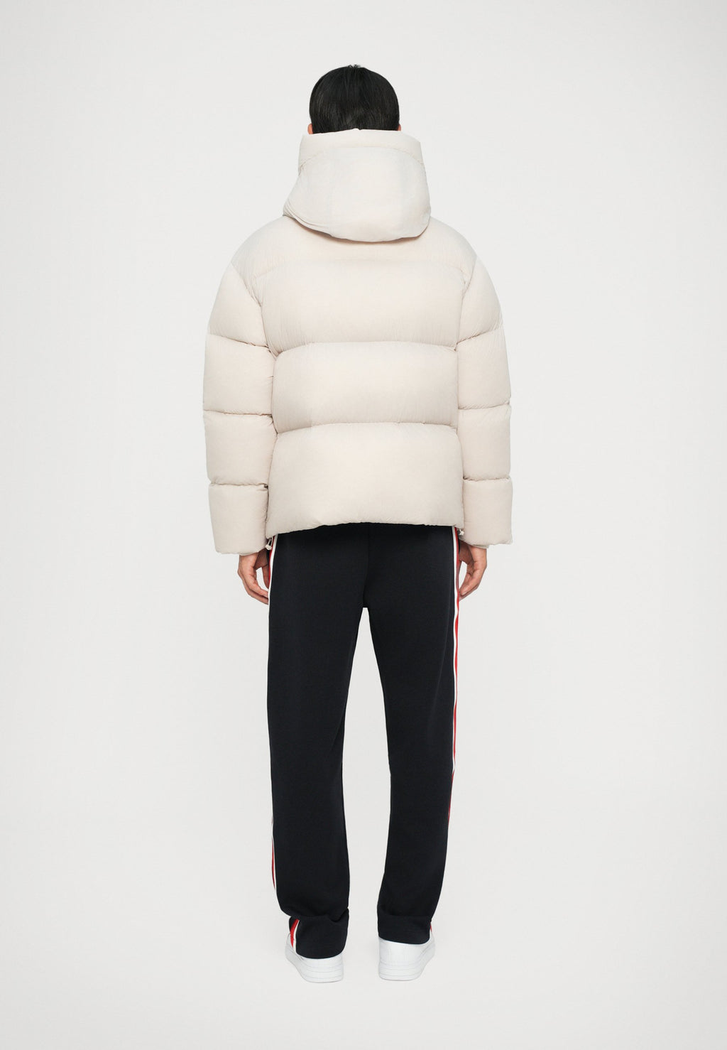 JACKET Media 4