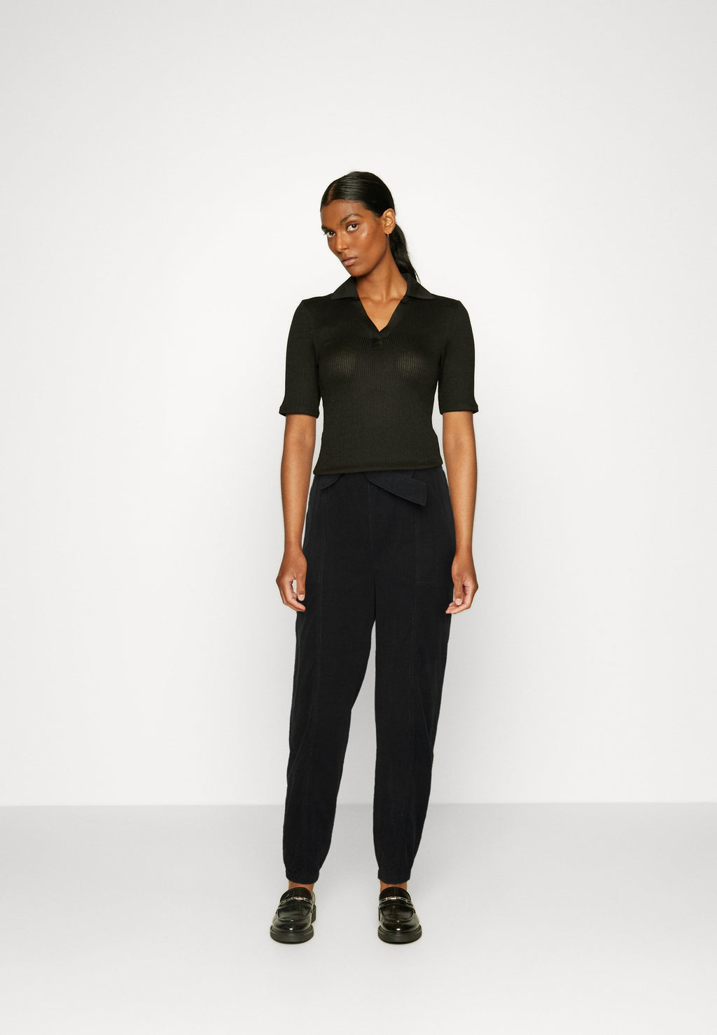 Thought ALIANNA TROUSER