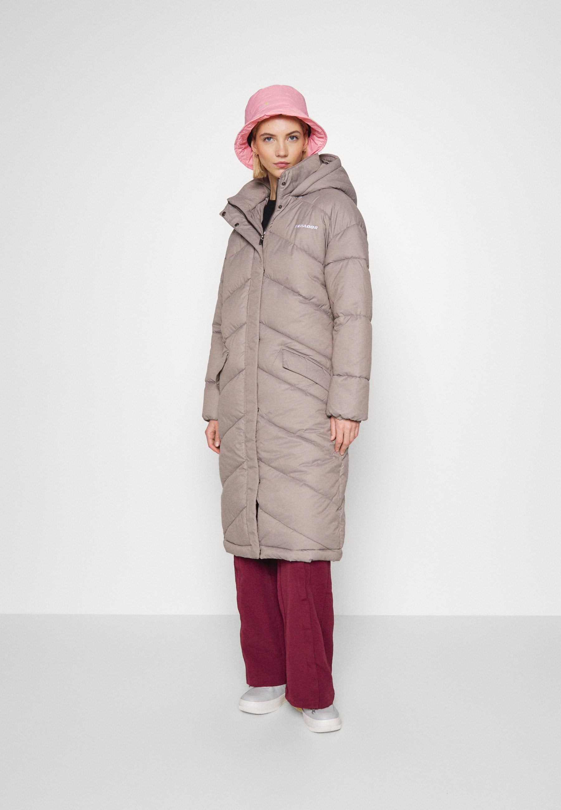 Pegador LOHA PUFFER COAT