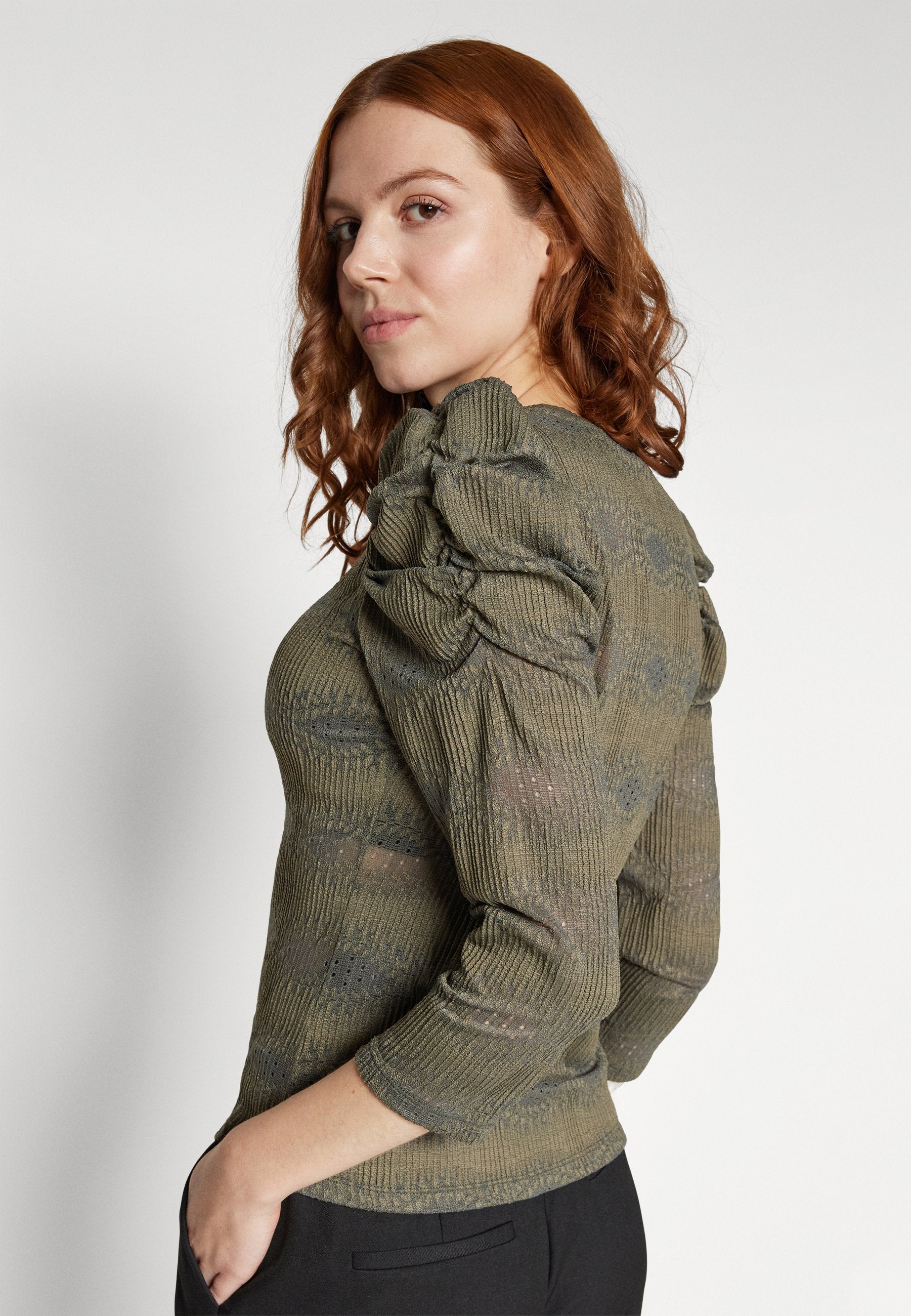 ONLY ONLANGIE 3/4 PUFF TOP