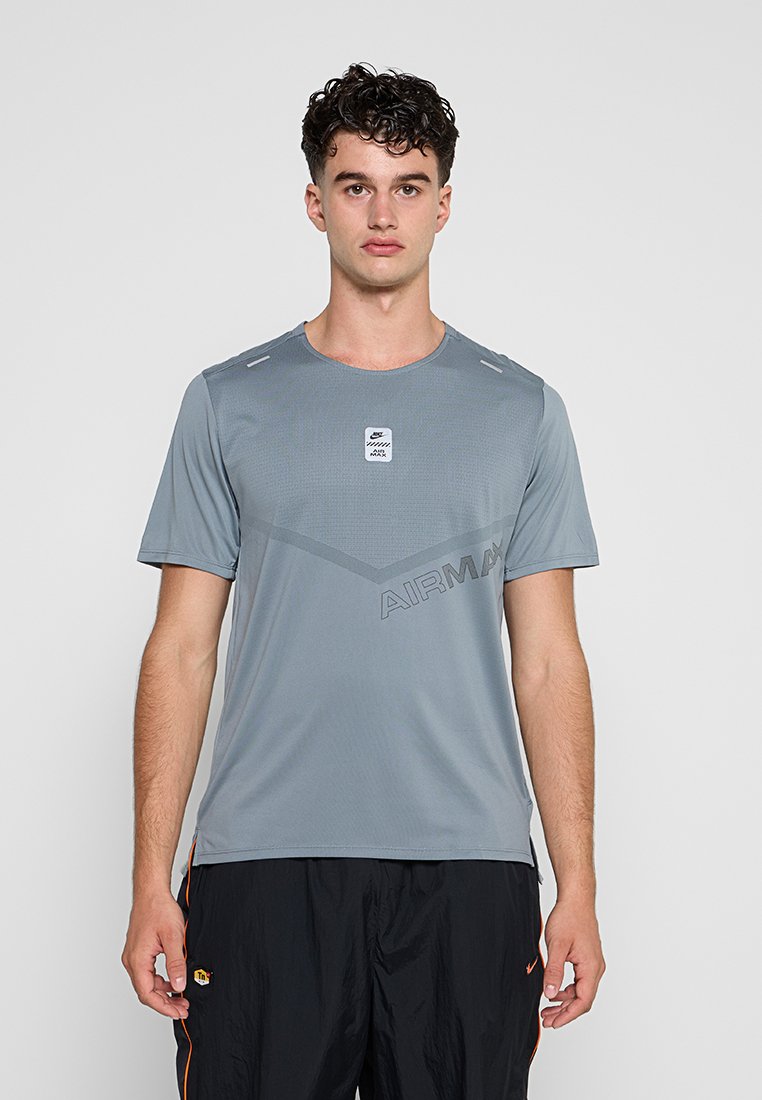 Nike Sportswear